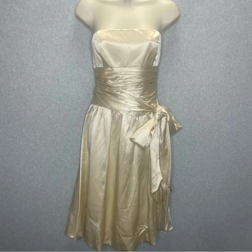 Maxazria Collection HOCO Silk Tufted Waist Bubble Hem Strapless Large Bow Dress